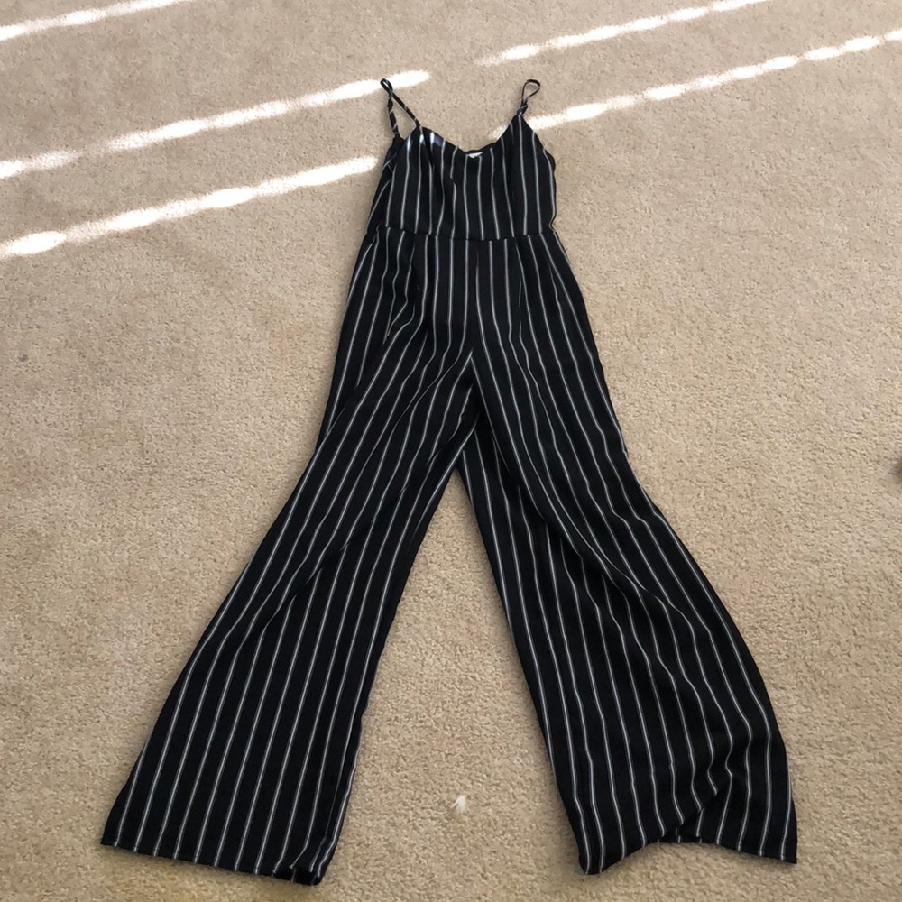 black and white striped jumpsuit - Picture 1 of 3
